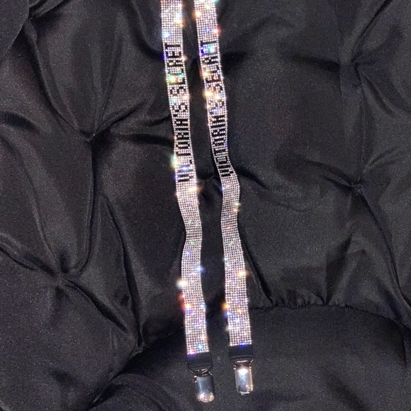 VS Logo Shine Suspenders and wristlet strap set - Picture 9 of 9